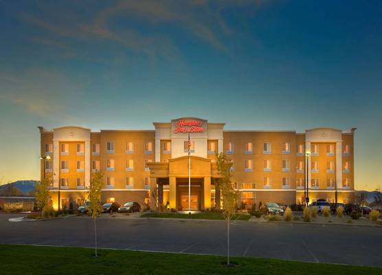 Hampton Inn & Suites Reno 1