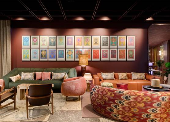 Skald Akureyri, Curio Collection By Hilton 1