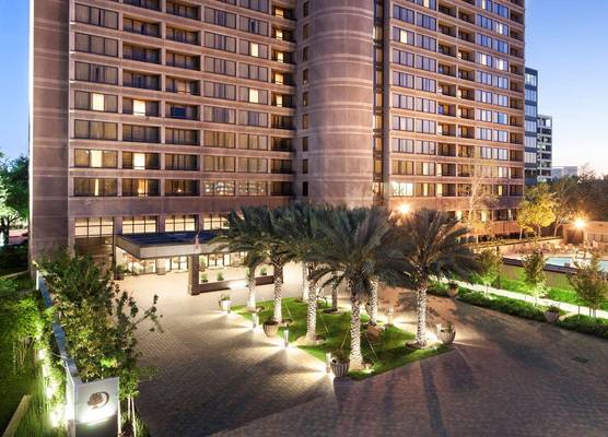 DoubleTree by Hilton Hotel & Suites Houston by the Galleria 1