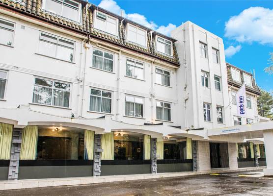 Park Inn by Radisson Bournemouth 1