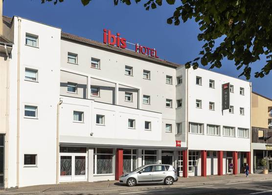 ibis Saint-Die 1