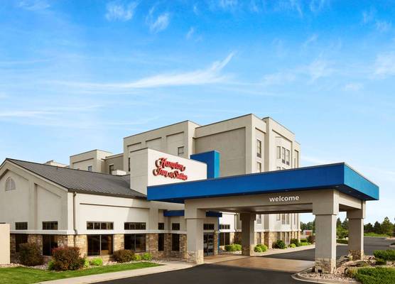 Hampton Inn & Suites Pueblo-Southgate 1