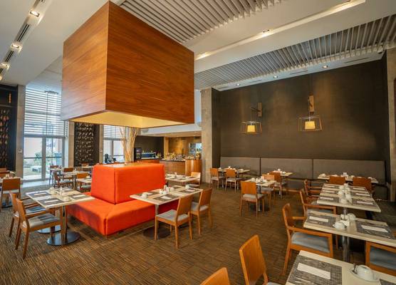 Hilton Garden Inn Santiago Airport 1