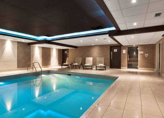 Radisson Blu Hotel, Edinburgh City Centre 1