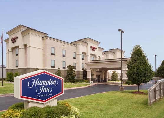 Hampton Inn Siloam Springs 1