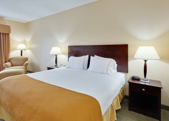 Holiday Inn ATHENS - AIRPORT by IHG 1