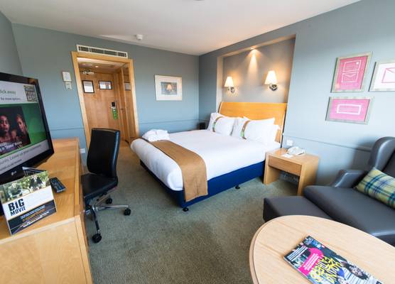 Holiday Inn Edinburgh 1
