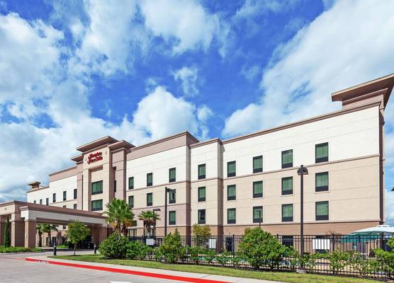 Hampton Inn & Suites Houston North IAH, TX 1