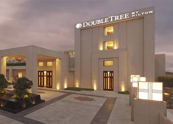 DoubleTree by Hilton Agra 1