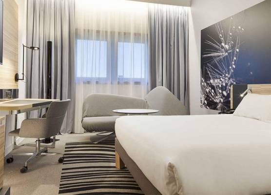 Novotel Tours Centre Gare 1