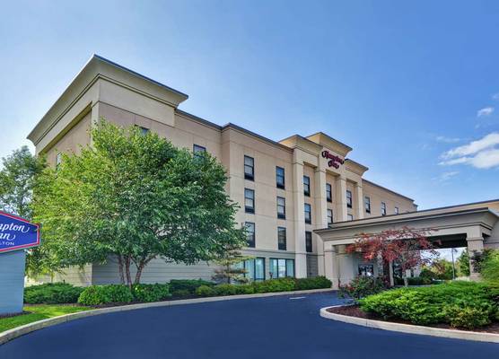 Hampton Inn Lewisburg 1