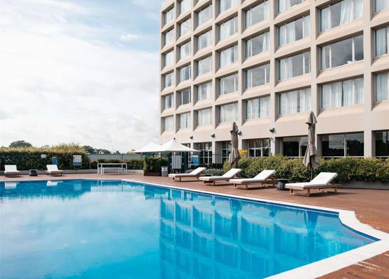 Mercure Sydney Parramatta 1