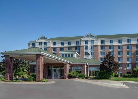 Hilton Garden Inn Detroit Metro Airport 1