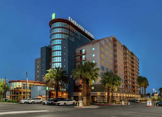 Embassy Suites by Hilton Convention Center Las Vegas 1