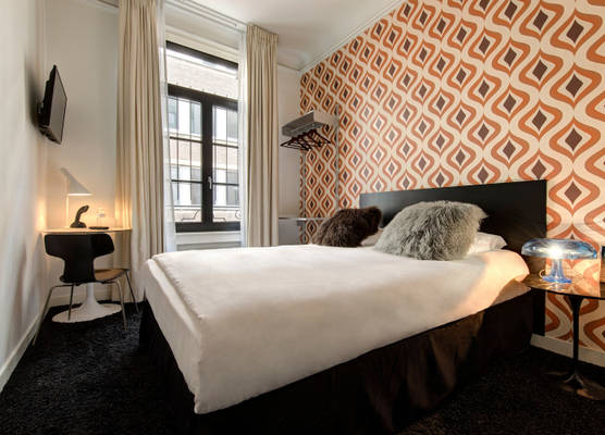Vintage Hotel Brussels 1