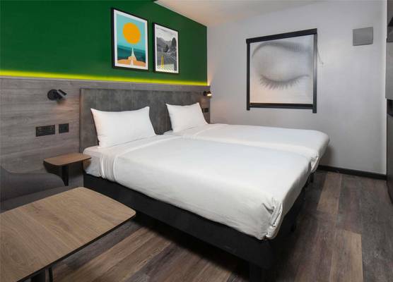 ibis Styles London Gatwick Airport 1