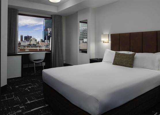 Mercure Melbourne City Centre 1