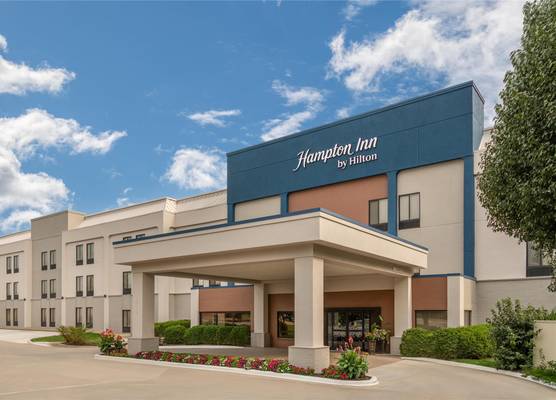 Hampton Inn Olathe 1