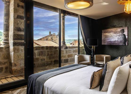 Mercure Figeac Viguier du Roy 1