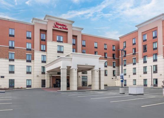 Hampton Inn & Suites Cincinnati/Uptown-University Area 1