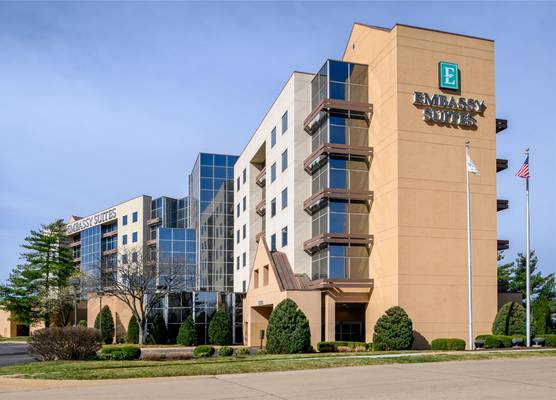 Embassy Suites by Hilton St. Louis Airport 1