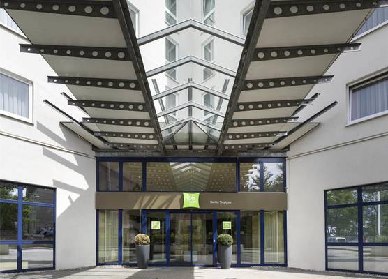 ibis Styles Berlin Treptow 1