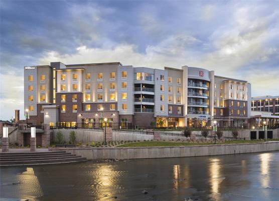 Hilton Garden Inn Sioux Falls Downtown 1