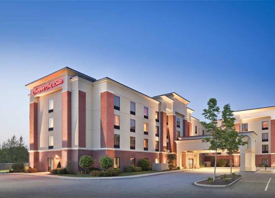 Hampton Inn & Suites Providence/Smithfield 1