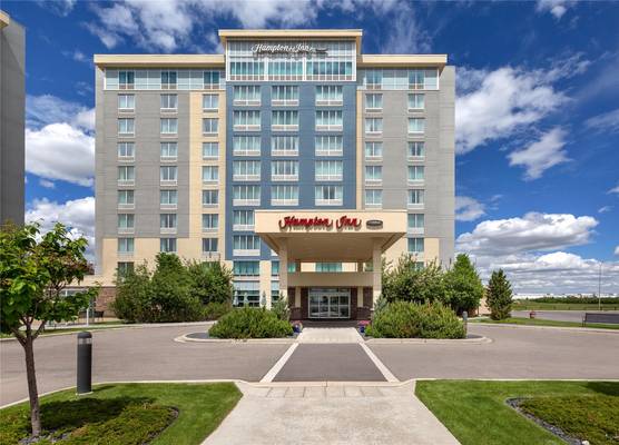 Hampton Inn by Hilton Calgary Airport North 1