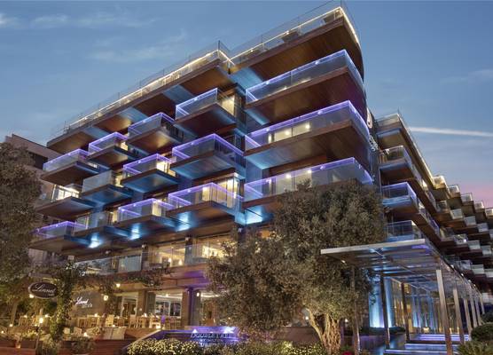 DoubleTree by Hilton Kusadasi 1