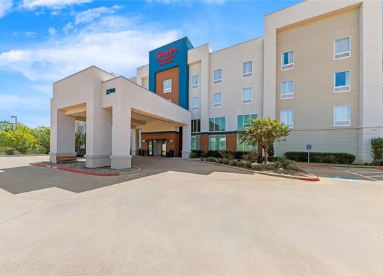 Hampton Inn & Suites Palestine 1