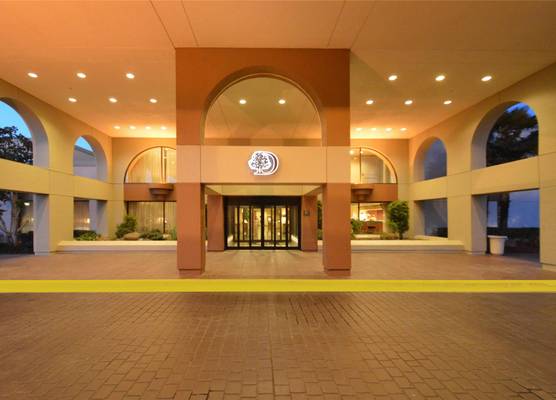 DoubleTree by Hilton Newark Fremont 1