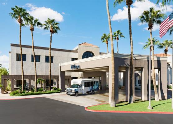 Hilton Phoenix Airport 1