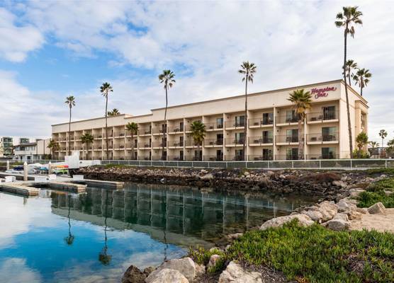Hampton Inn Channel Islands Harbor 1