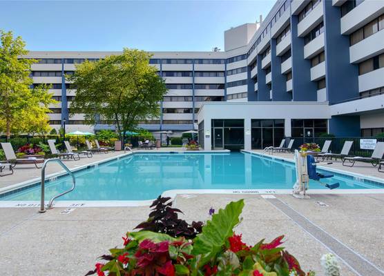 DoubleTree Suites by Hilton Raleigh - Durham 1