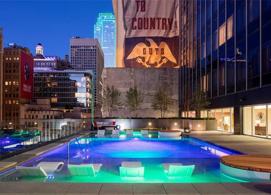 Hilton Garden Inn Downtown Dallas 1