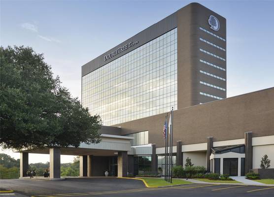 DoubleTree by Hilton Lafayette 1