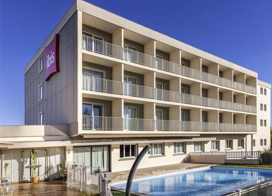 ibis Tarbes Odos 1