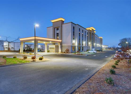 Hampton Inn & Suites Boston/Stoughton, Ma 1
