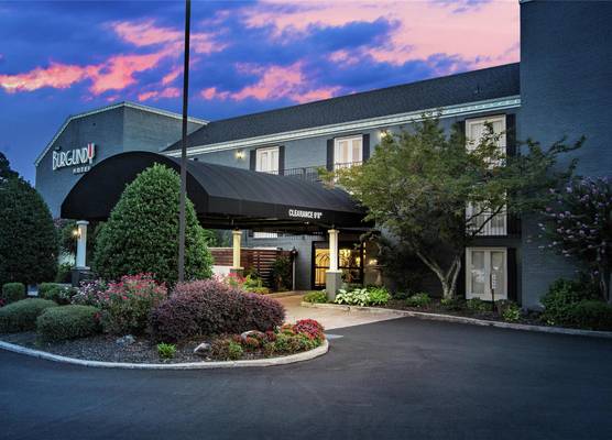 The Burgundy Hotel, Tapestry Collection by Hilton 1