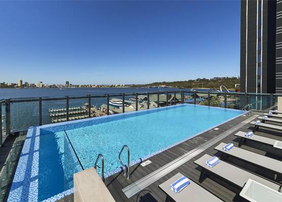 Doubletree By Hilton Perth Waterfront 1