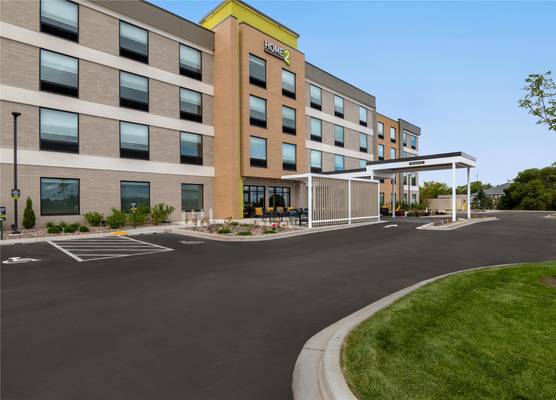 Home2 Suites By Hilton Sheboygan 1