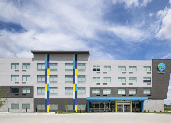 Tru By Hilton Norwalk Des Moines 1