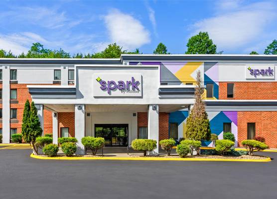 Spark by Hilton Lexington 1