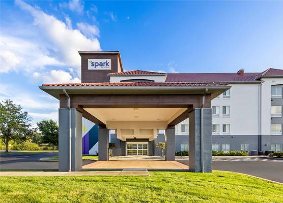 Spark by Hilton Plainfield Indianapolis Airport 1