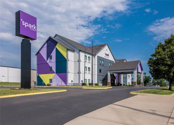 Spark by Hilton Grain Valley Kansas City 1
