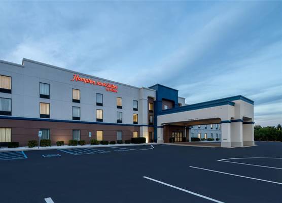 Hampton Inn & Suites Lamar 1