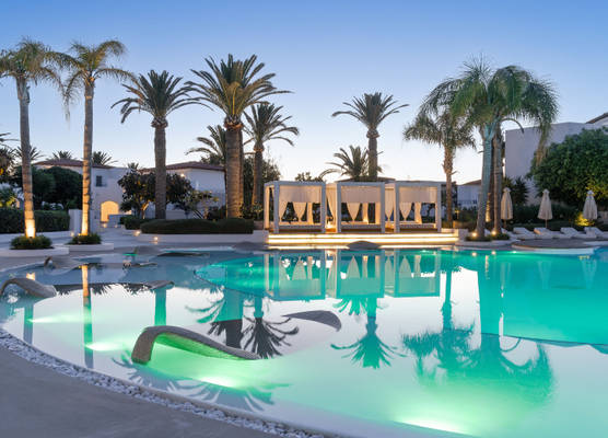 Caramel, A Resort to Live 1