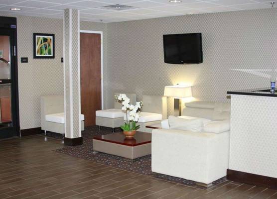 Hampton Inn Williamston 1