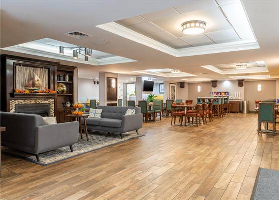 Hampton Inn Portsmouth Central 1
